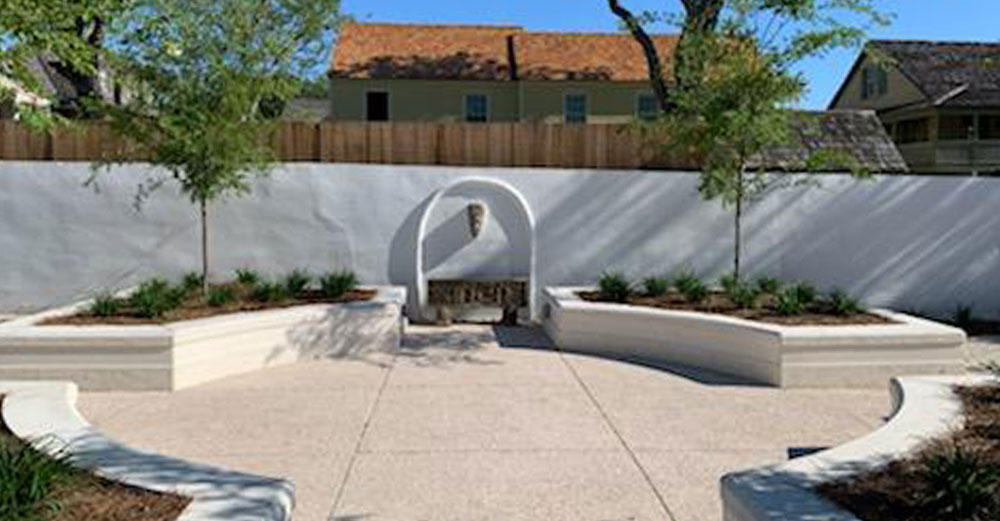 Garden Grounds with water feature of the historic governor's house