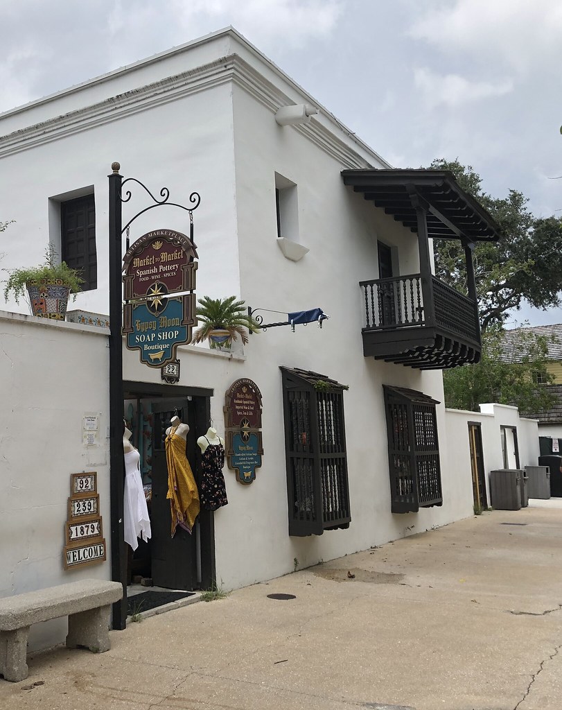 Ribera House